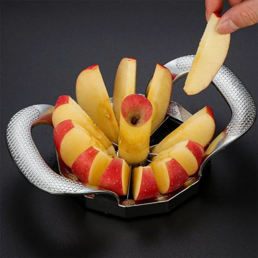 Pomme tranchée en quartiers par coupe pomme