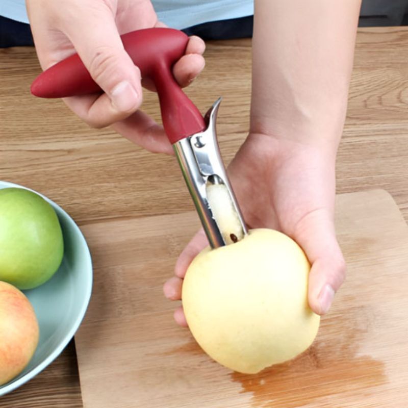 Vide pomme évide pomme pelée